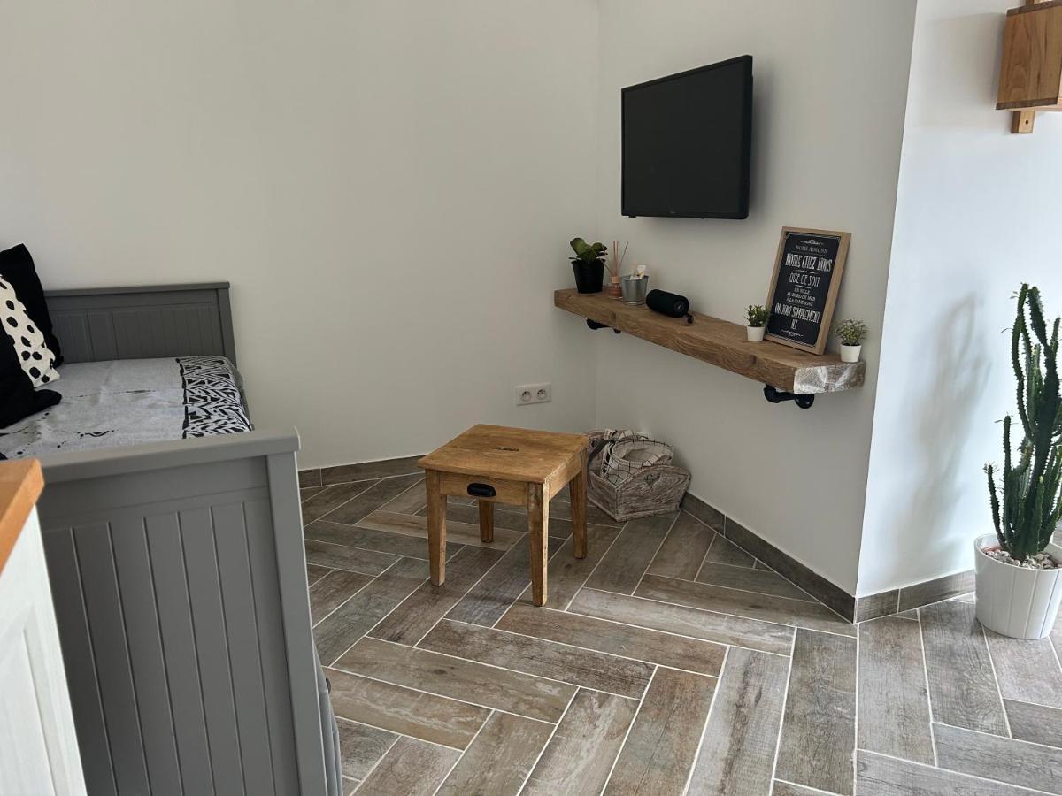 Charmant Studio Dans Villa - Jardin Privatif . La Seyne-sur-Mer Exterior photo